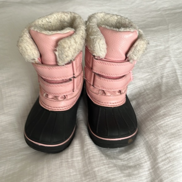 Pink Winter Boots | Joe Fresh | 6T - Picture 2 of 4